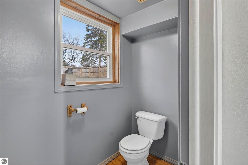 Image 31 of property listing at 604 S Rockingham Avenue, Alma, MI 48801