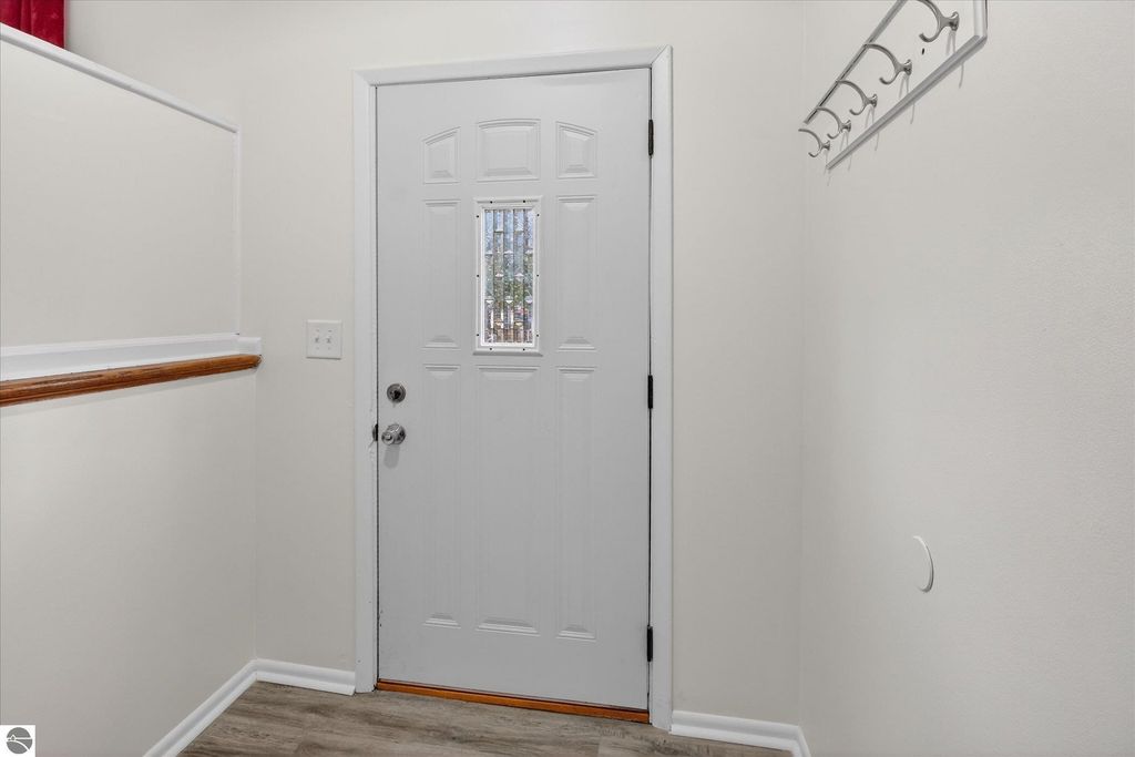 Image 7 of property listing at 604 S Rockingham Avenue, Alma, MI 48801