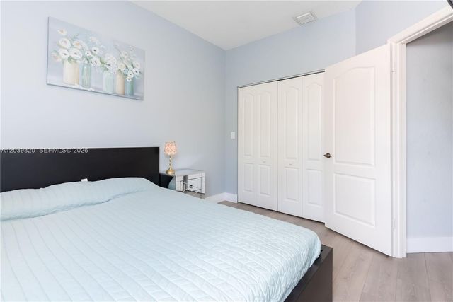 5853 NW 111th Avenue, Doral, FL 33178