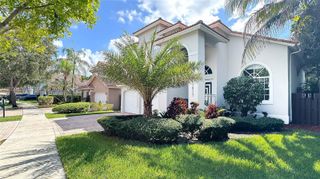 5853 NW 111th Avenue, Doral, FL 33178