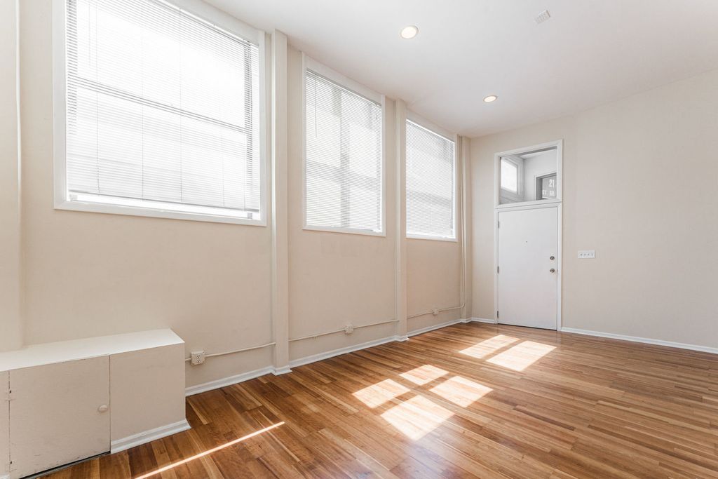 2120 W GRAND Avenue D, Chicago, IL 60612 — photo 5