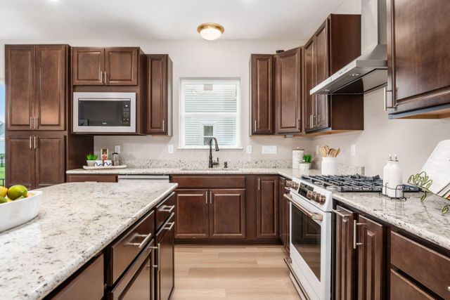 116 Maple Crest Drive, Lewis Center, OH 43035