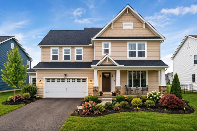 116 Maple Crest Drive, Lewis Center, OH 43035