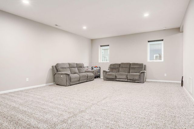 116 Maple Crest Drive, Lewis Center, OH 43035
