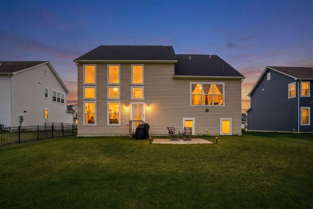 116 Maple Crest Drive, Lewis Center, OH 43035