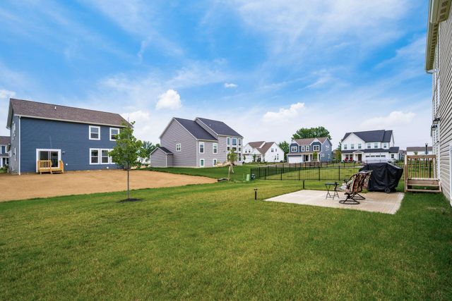 116 Maple Crest Drive, Lewis Center, OH 43035