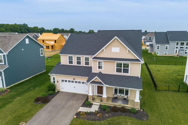 116 Maple Crest Drive, Lewis Center, OH 43035