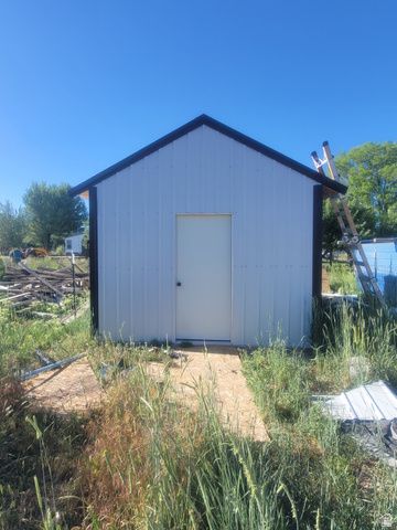 145 E CENTER, Wales, UT 84667