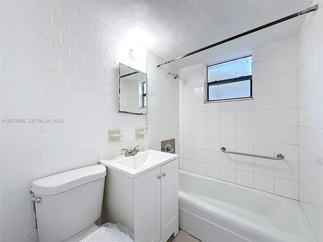 2419 NW 6th Court, Pompano Beach, FL 33069