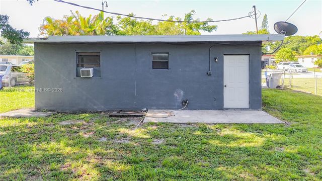 2419 NW 6th Court, Pompano Beach, FL 33069