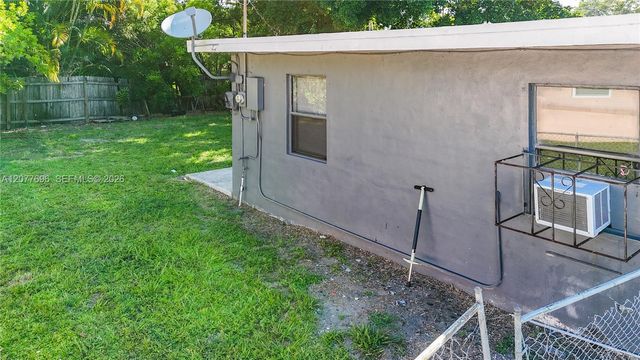 2419 NW 6th Court, Pompano Beach, FL 33069