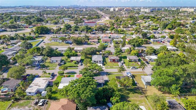 2419 NW 6th Court, Pompano Beach, FL 33069