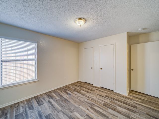 209 S Beverly Street D, Crowley, TX 76036