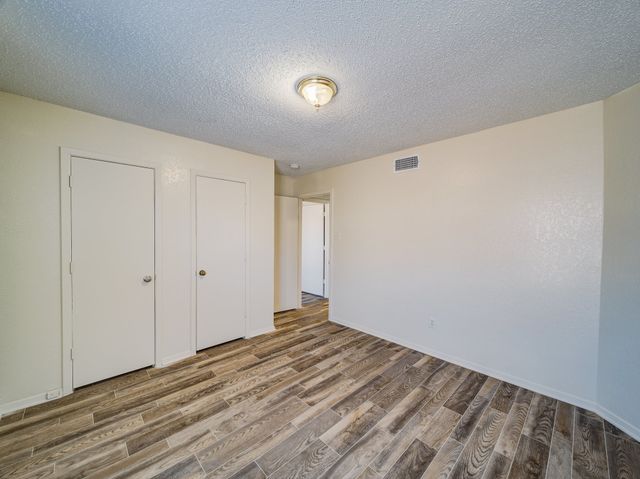 209 S Beverly Street D, Crowley, TX 76036