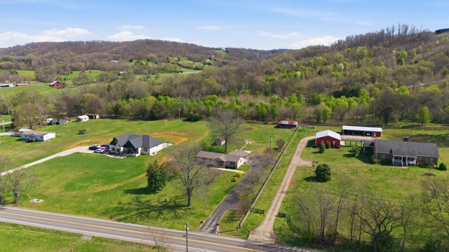 4203 Pulaski Hwy, Culleoka, TN 38451