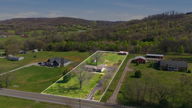 4203 Pulaski Hwy, Culleoka, TN 38451