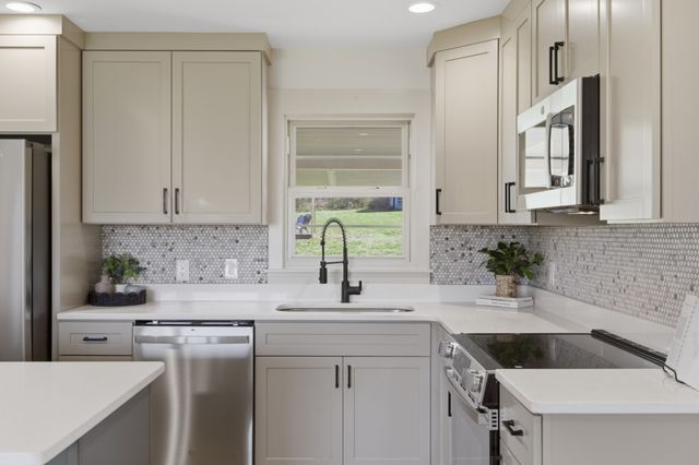 4203 Pulaski Hwy, Culleoka, TN 38451