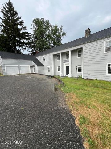 9 Birch Hill Road, Albany, NY 12211