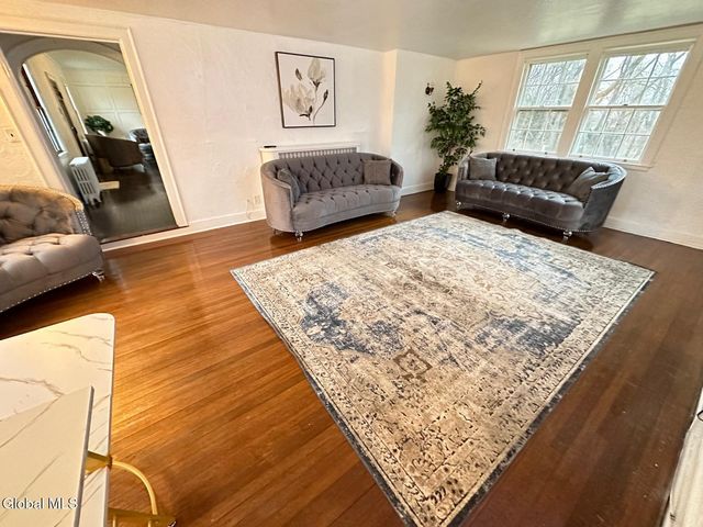 9 Birch Hill Road, Albany, NY 12211