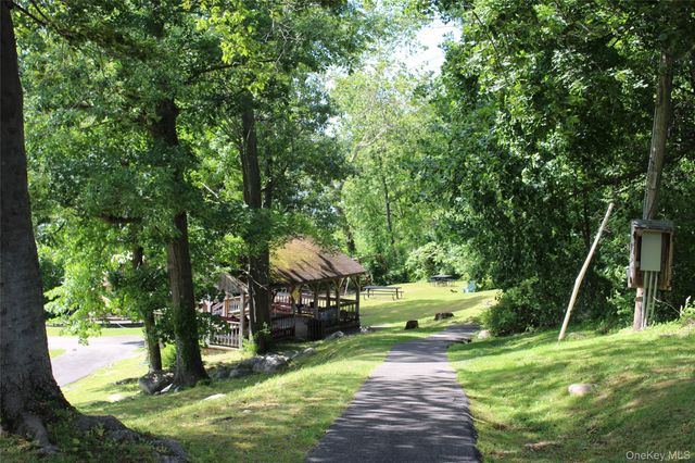 3206 Hollywood Street, Mohegan Lake, NY 10547