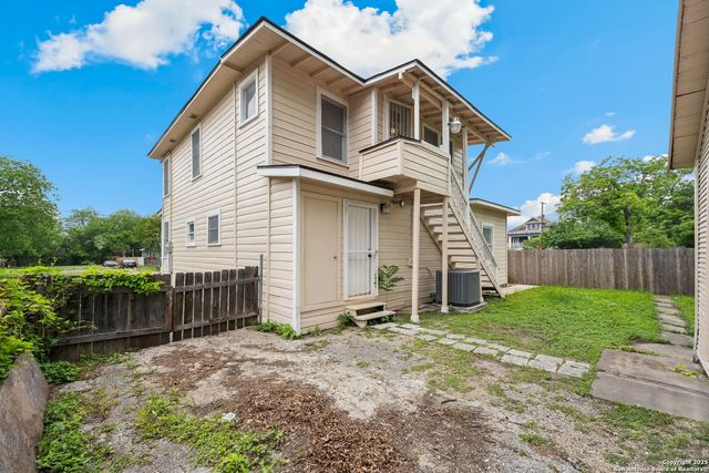 707 N PINE ST, San Antonio, TX 78202