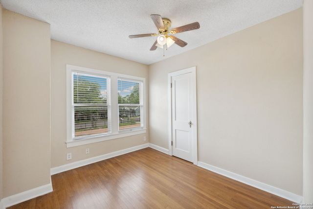 707 N PINE ST, San Antonio, TX 78202