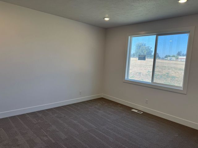 16785 N Wellington Rd, Colbert, WA 99005
