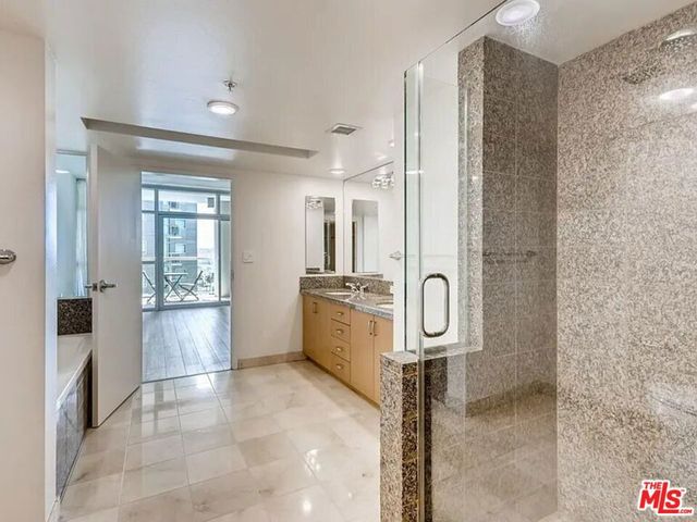 13700 Marina Pointe Drive 1225, Marina Del Rey, CA 90292