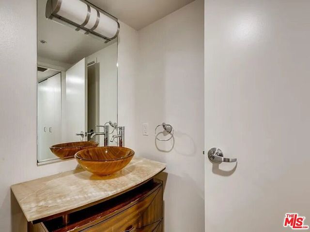 13700 Marina Pointe Drive 1225, Marina Del Rey, CA 90292