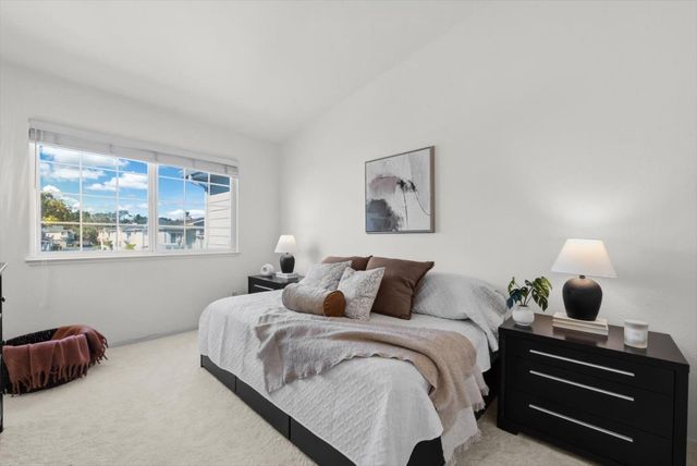 129 Outlook Circle, Pacifica, CA 94044