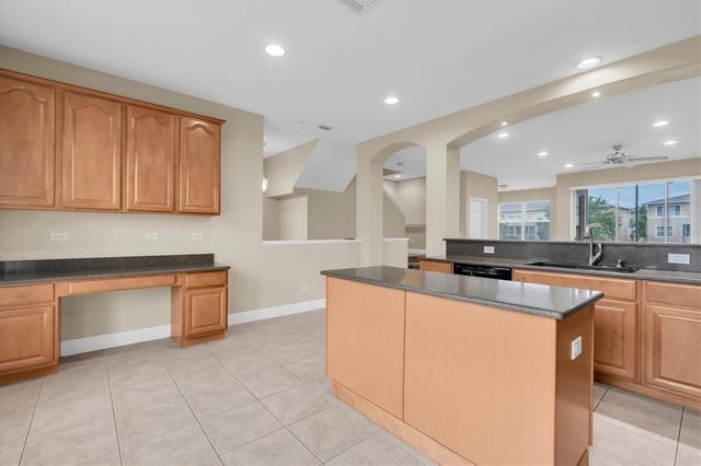 7276 ISLAMORADA CIRCLE, Seminole, FL 33777