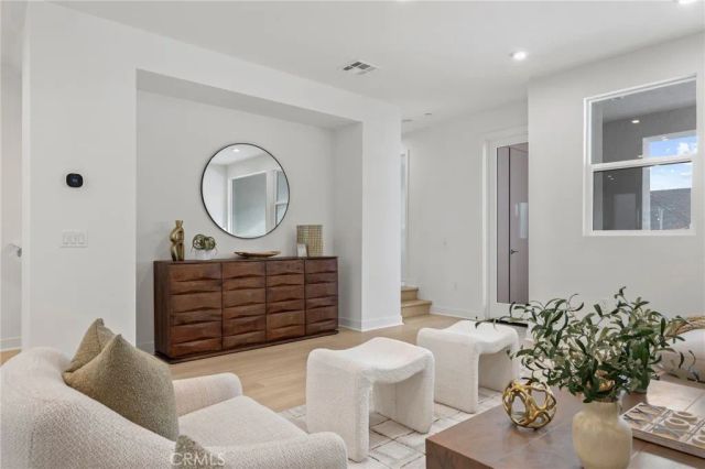 585 S Lyon, Santa Ana, CA 92701