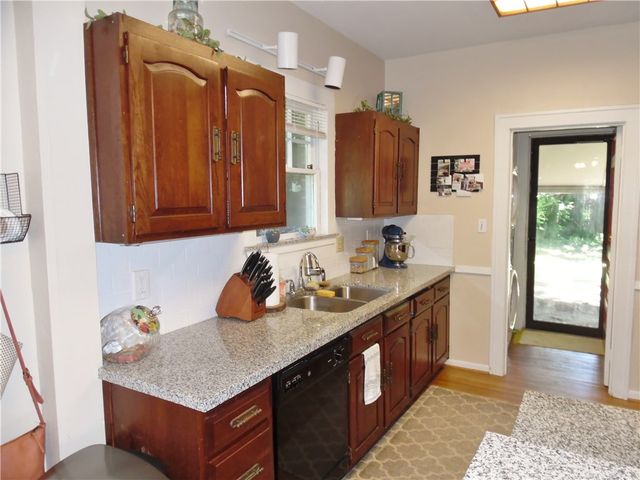 2222 Irwin Street, Fort Worth, TX 76110