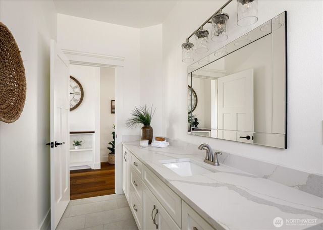 1649 Scenic Heights Road, Oak Harbor, WA 98277