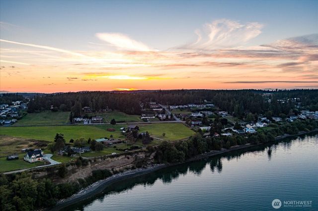1649 Scenic Heights Road, Oak Harbor, WA 98277