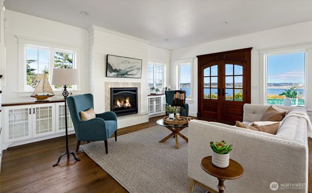 1649 Scenic Heights Road, Oak Harbor, WA 98277