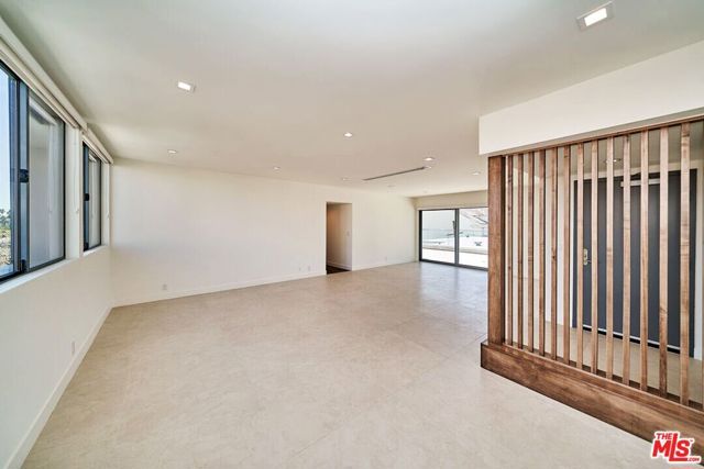 145 S Maple Drive 401, Beverly Hills, CA 90212