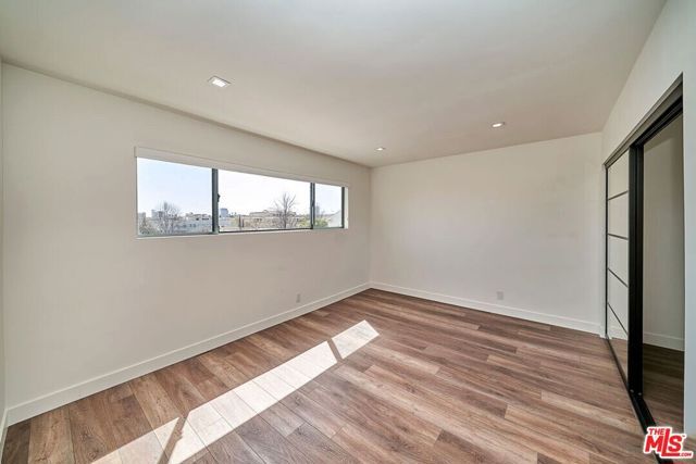 145 S Maple Drive 401, Beverly Hills, CA 90212
