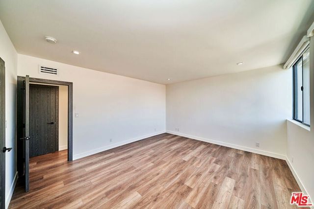 145 S Maple Drive 401, Beverly Hills, CA 90212