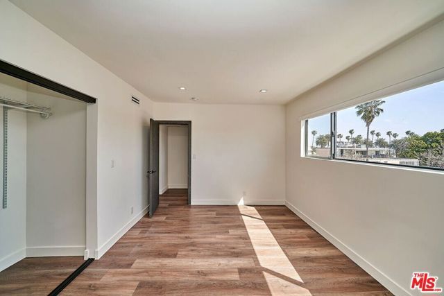 145 S Maple Drive 401, Beverly Hills, CA 90212