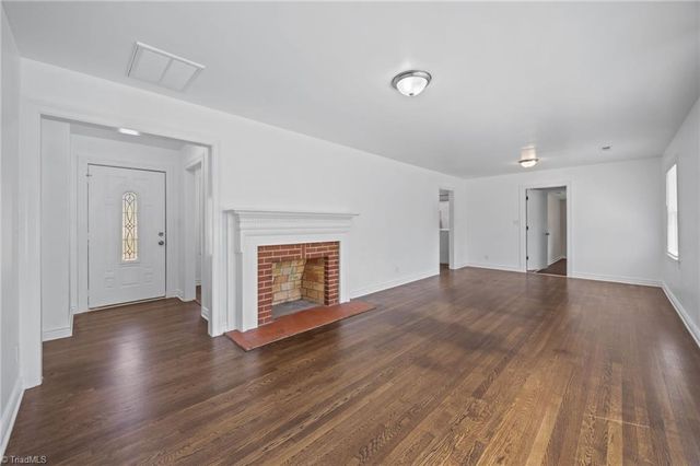 3420 Forest Lane, Pfafftown, NC 27040