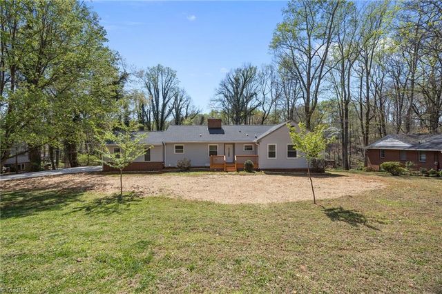 3420 Forest Lane, Pfafftown, NC 27040