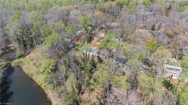 3420 Forest Lane, Pfafftown, NC 27040