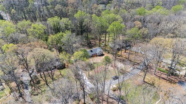 3420 Forest Lane, Pfafftown, NC 27040