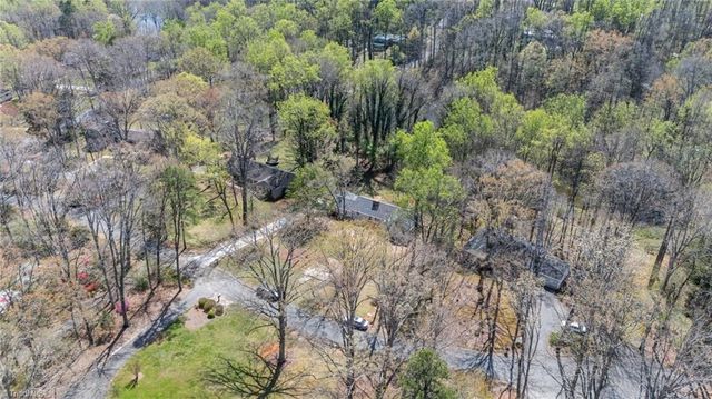 3420 Forest Lane, Pfafftown, NC 27040