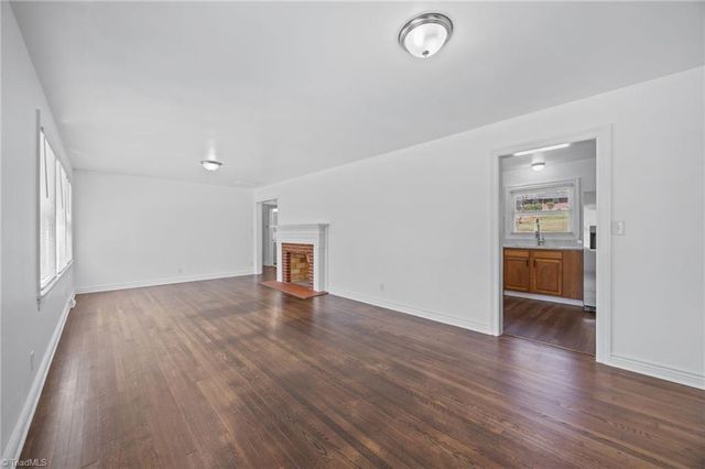 3420 Forest Lane, Pfafftown, NC 27040