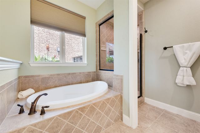 1036 Knoxbridge Road, Forney, TX 75126