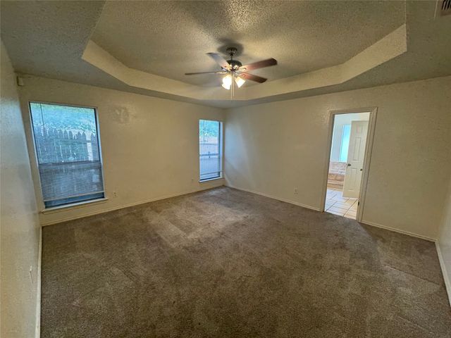 1940 WILLOW VALE Drive, Fort Worth, TX 76134