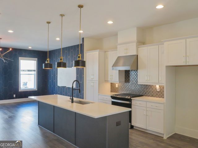 2452 Sycamore Road NW, Atlanta, GA 30318