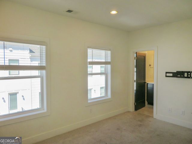 2452 Sycamore Road NW, Atlanta, GA 30318